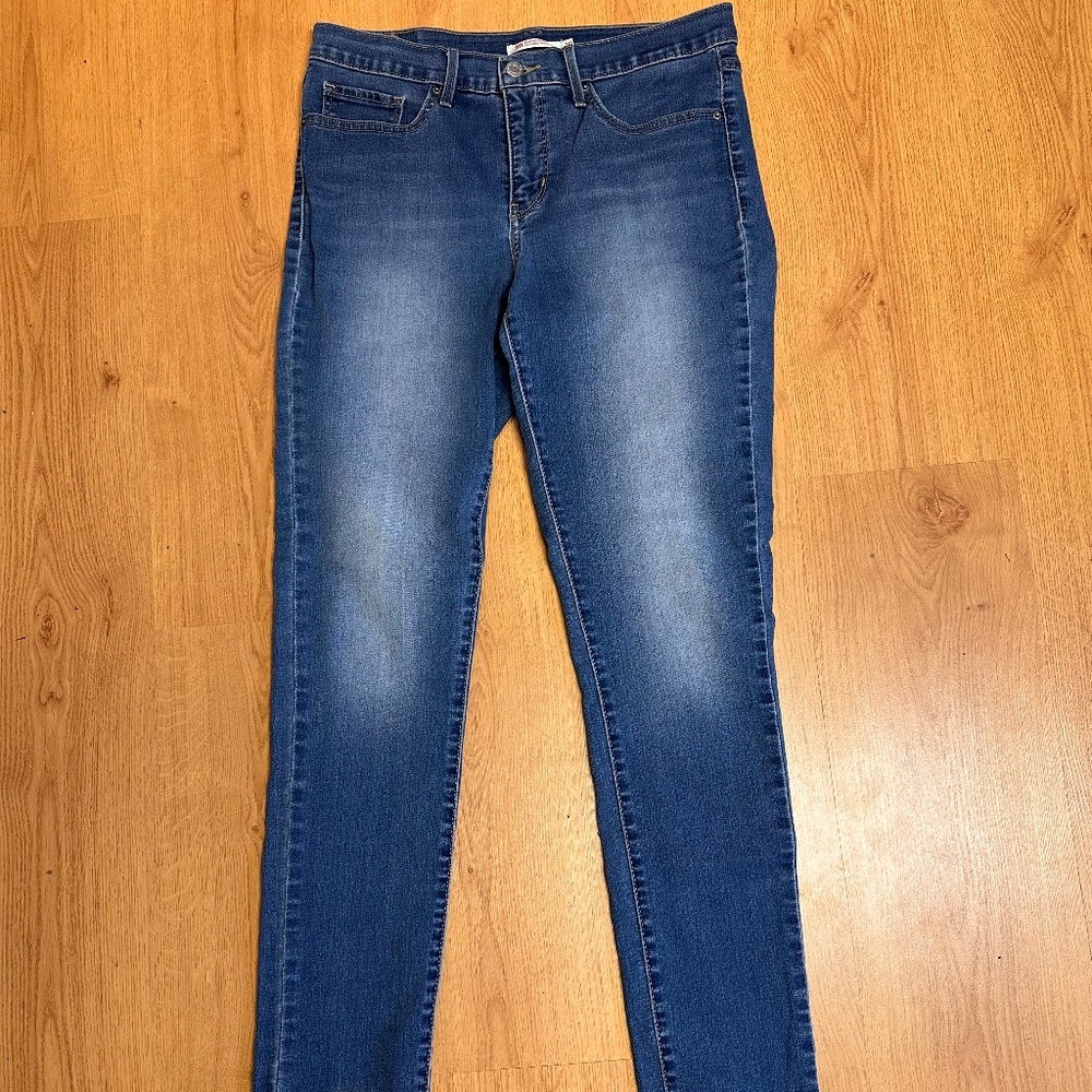 Levis 311 shaping skinny jeans